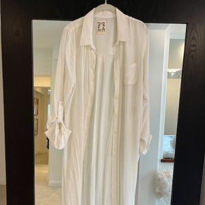 White Cover up Pplaclothing, Size Large